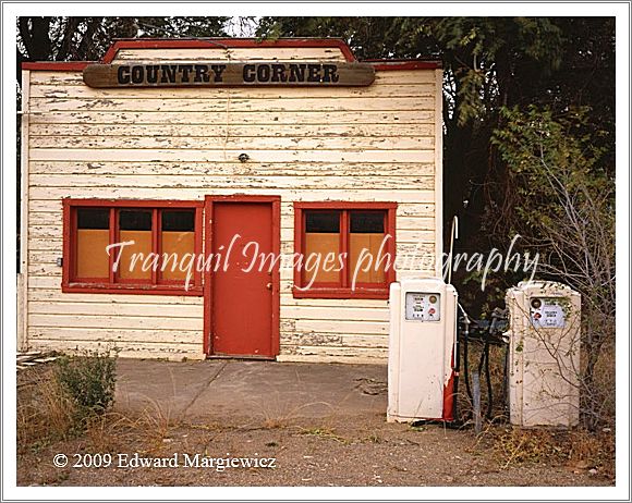 450646   The Corner Store Boulder Utah